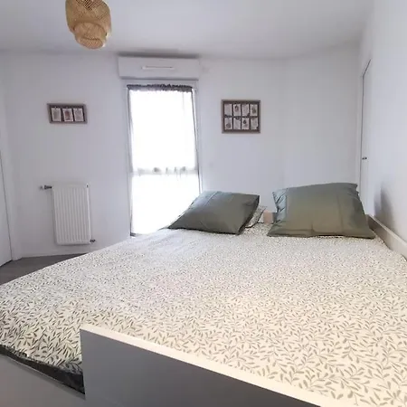 Apartment Cosy Et Paisible Proche Paris - Metro A 2min Romainville